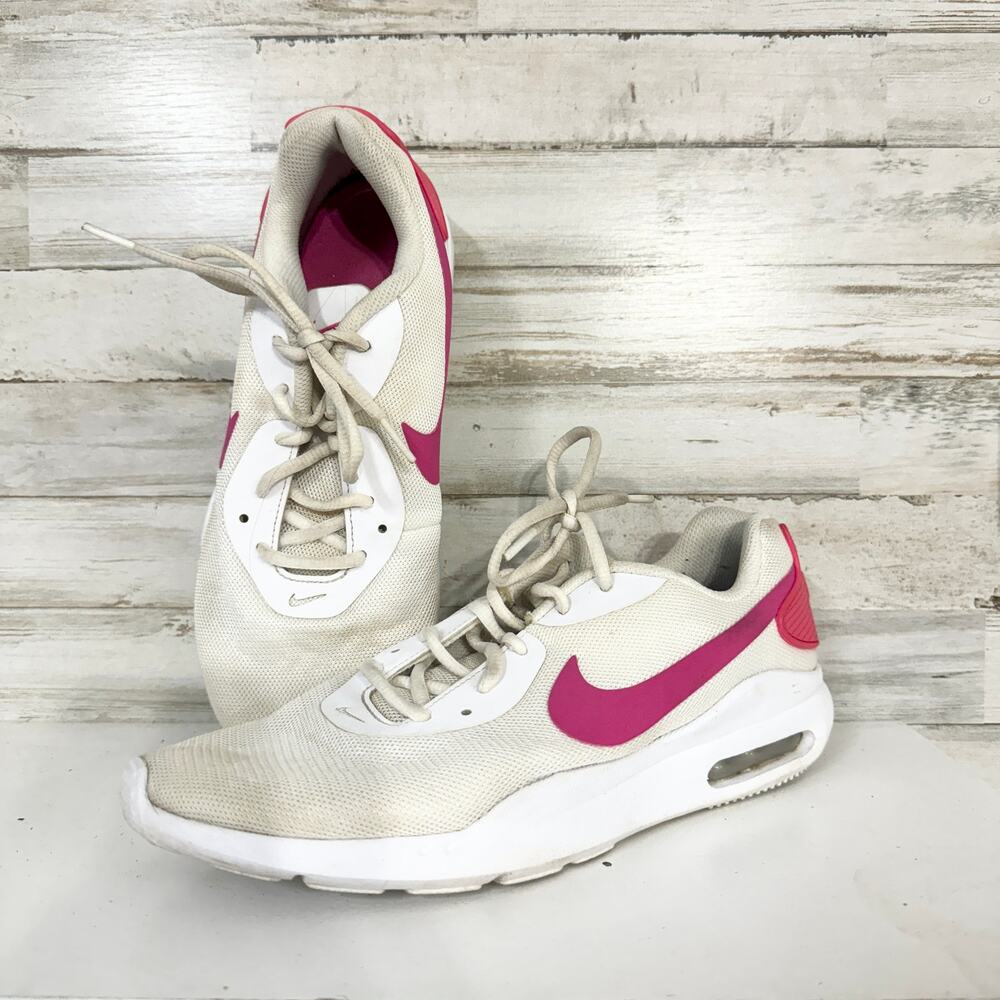 NIKE Womens Air‎ Max Oketo AQ2231-103 White Running Shoes Sneakers Size 9.5